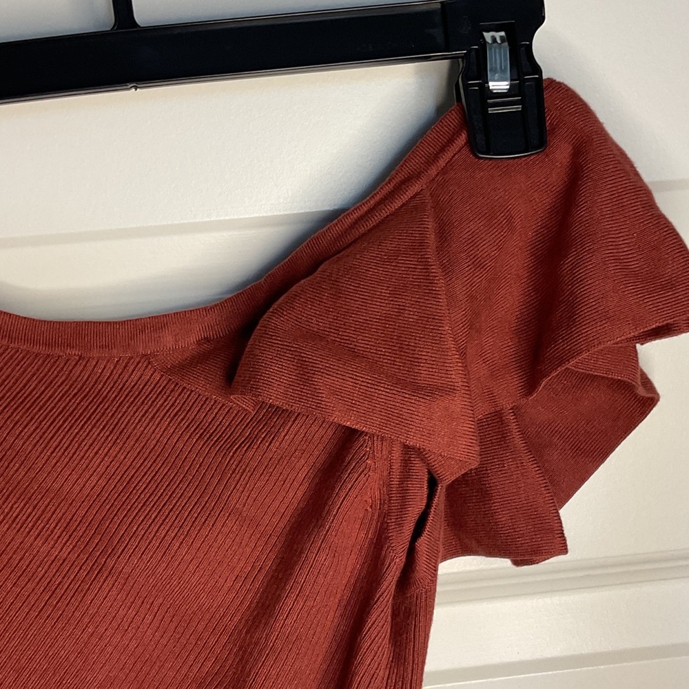 Express Brick Red Ruffled One-Shoulder Top Size M - Picture 8 of 8